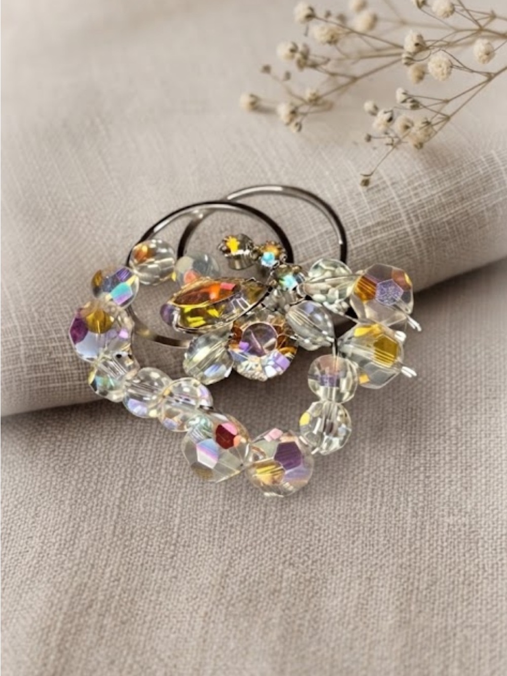 Sparkling Vintage Aurora Borealis Crystal Brooch